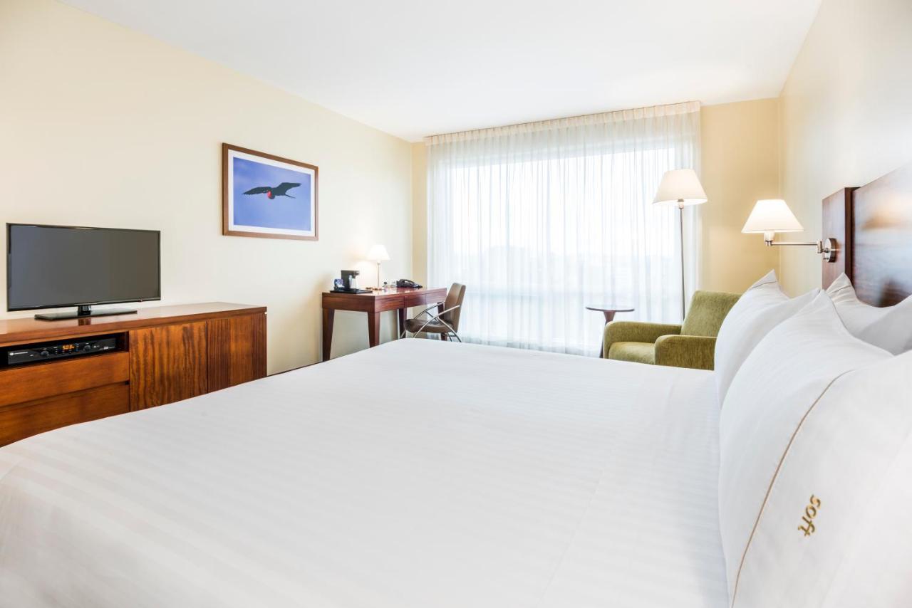 Holiday Inn Express Quito By Ihg Bagian luar foto