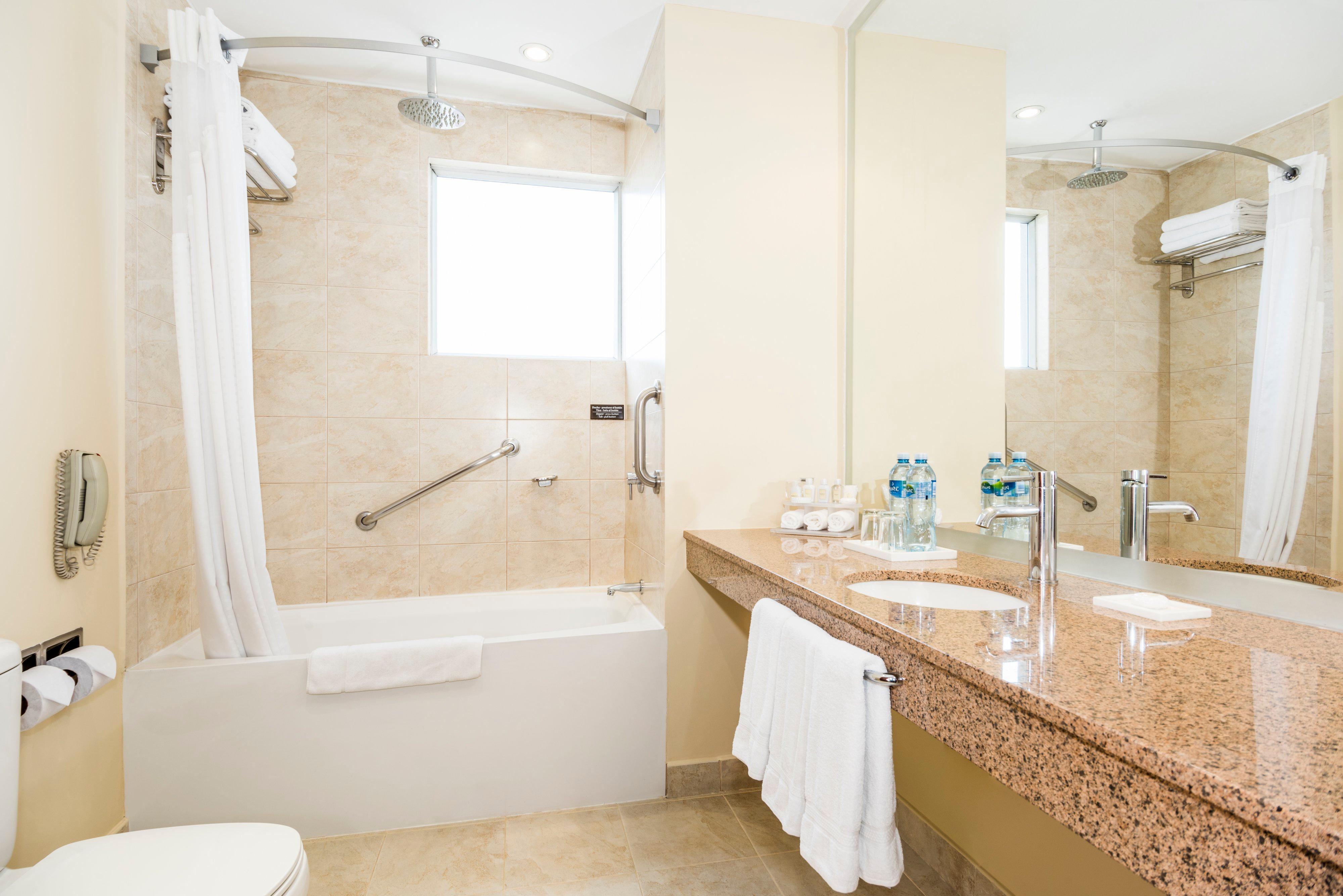 Holiday Inn Express Quito By Ihg Bagian luar foto