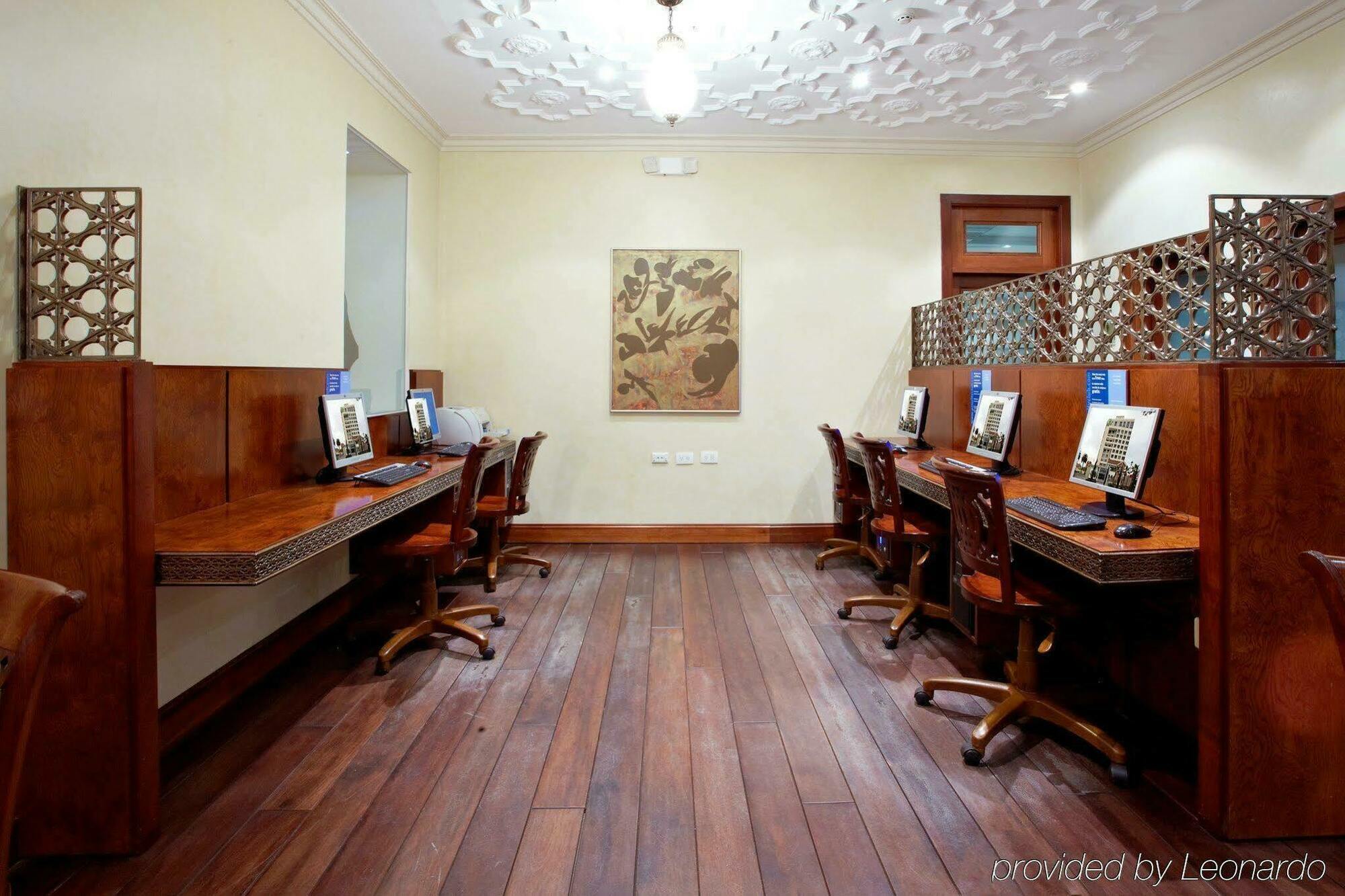 Holiday Inn Express Quito By Ihg Bagian luar foto
